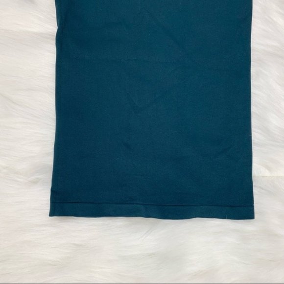 Aritzia Babaton Bowie Seamless Tank Top Dark Green Size Small - Picture 5 of 10